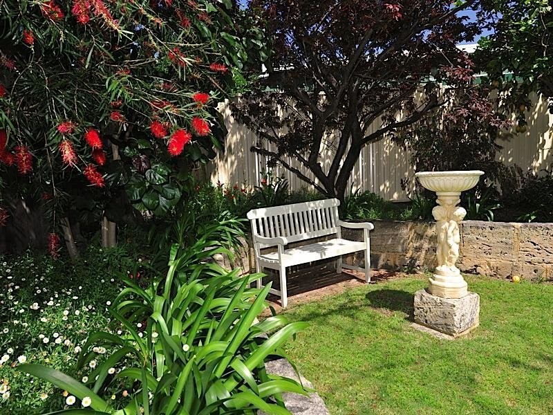 8 Linden Gardens, Floreat WA 6014