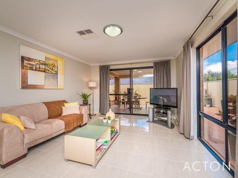35 Raspins Loop, Burns Beach WA 6028