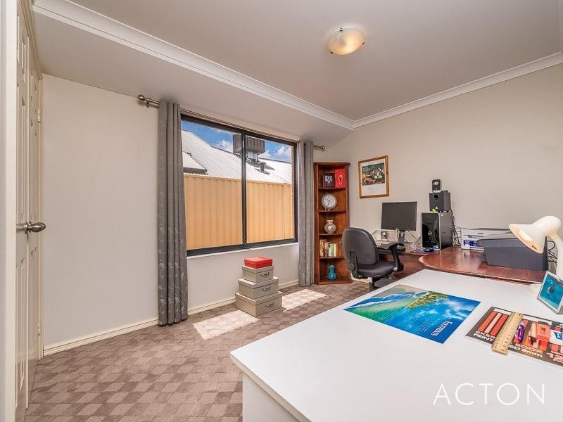 35 Raspins Loop, Burns Beach WA 6028