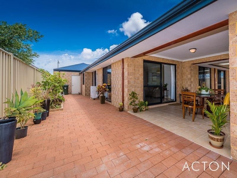 35 Raspins Loop, Burns Beach WA 6028