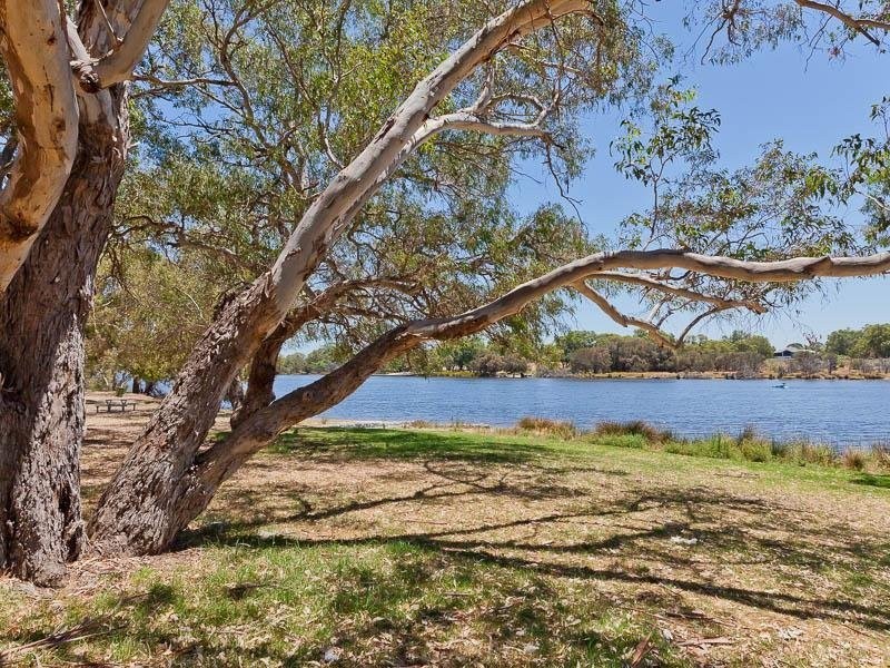 18 Epsom Avenue, Ascot WA 6104