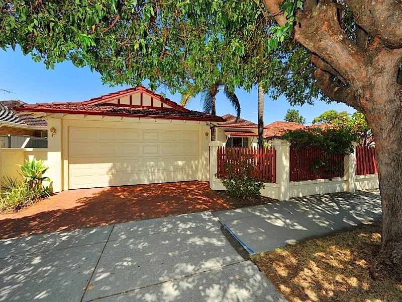 242 Hancock Street, Doubleview WA 6018