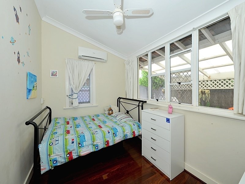 242 Hancock Street, Doubleview WA 6018