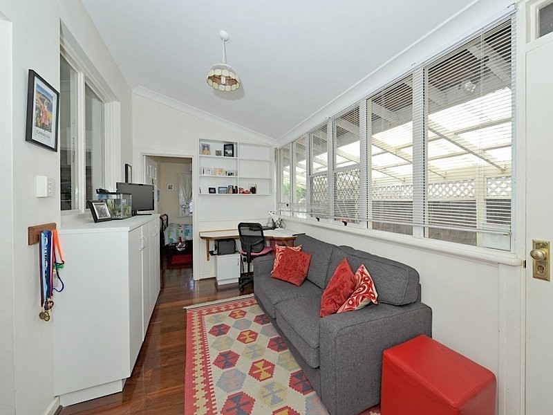 242 Hancock Street, Doubleview WA 6018
