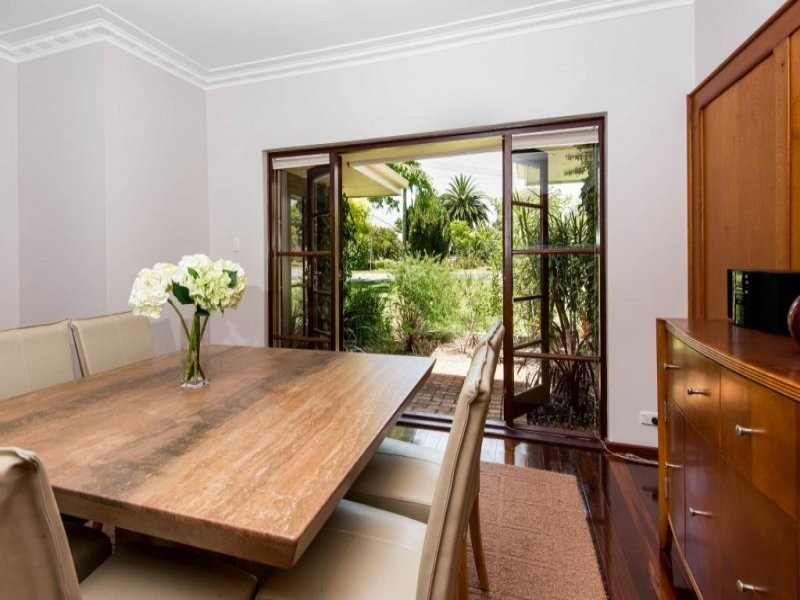 34 Linden Gardens, Floreat WA 6014