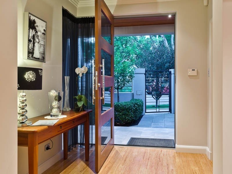 17 Honeypot Way, Churchlands WA 6018