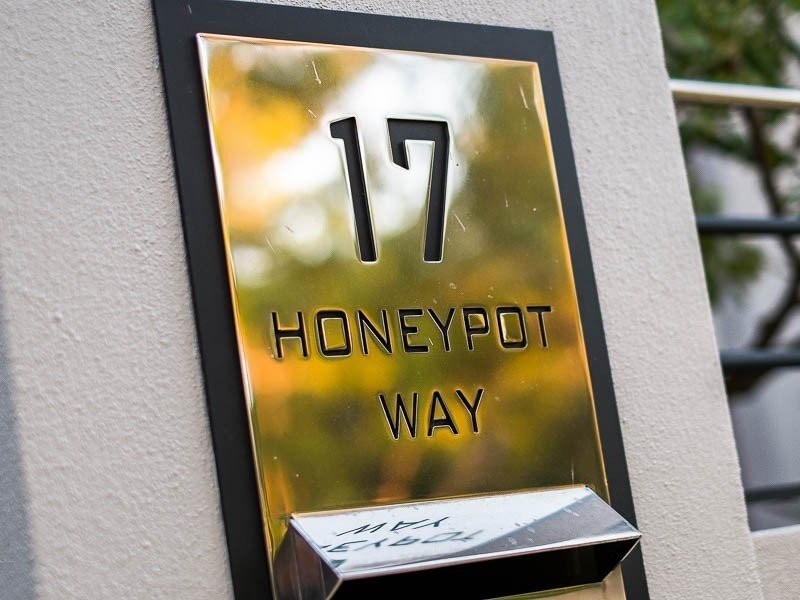 17 Honeypot Way, Churchlands WA 6018