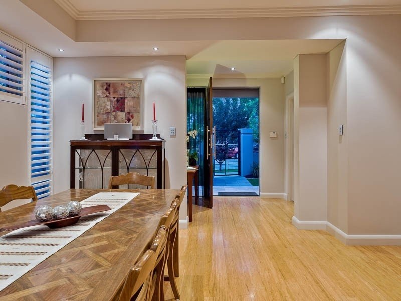 17 Honeypot Way, Churchlands WA 6018