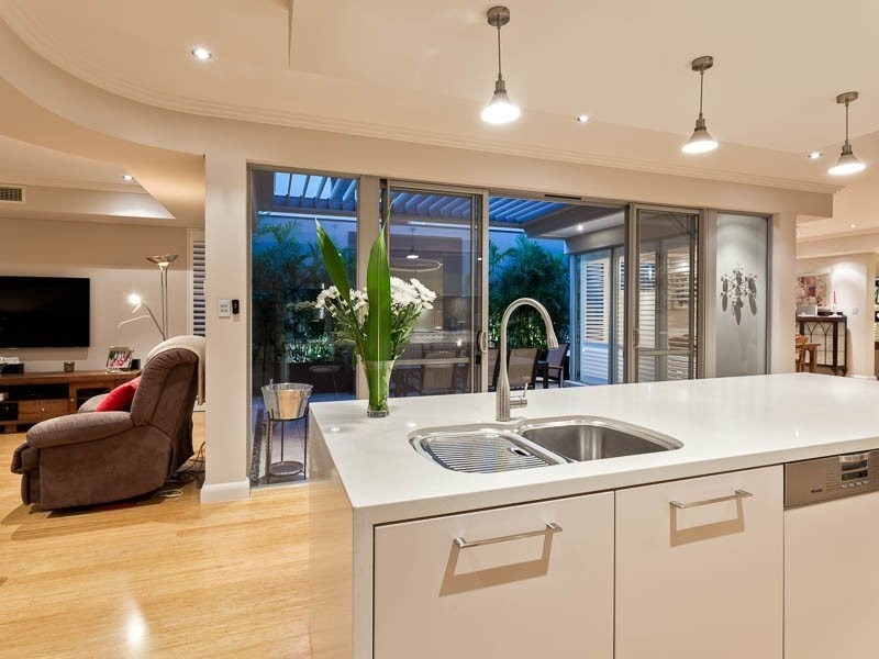 17 Honeypot Way, Churchlands WA 6018