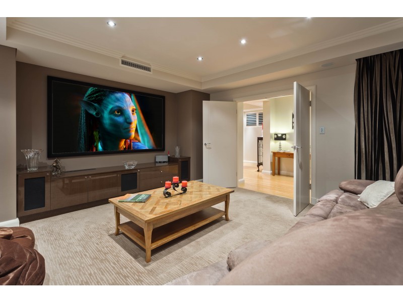 17 Honeypot Way, Churchlands WA 6018