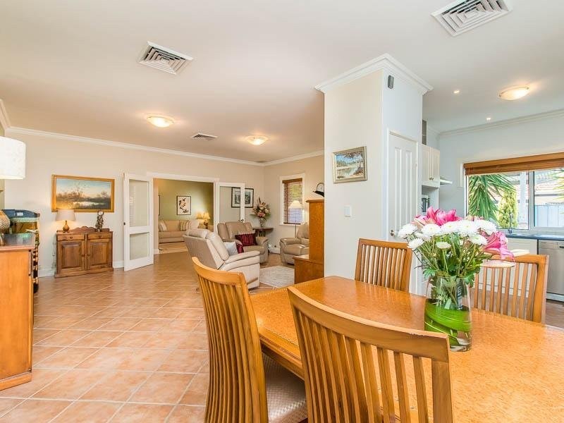 427B Cambridge Street, Floreat WA 6014