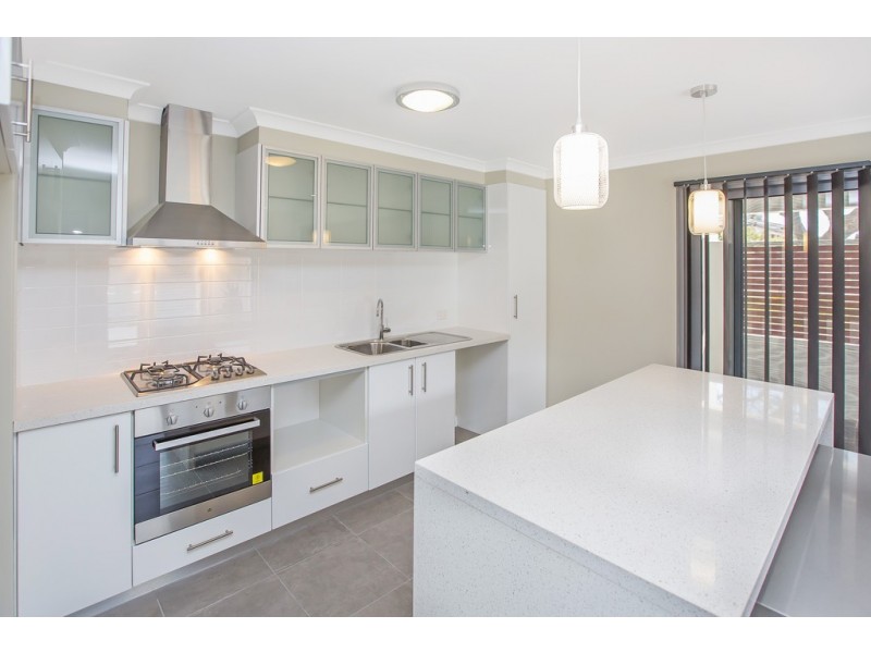 5 /10 Pearl Road, Cloverdale WA 6105