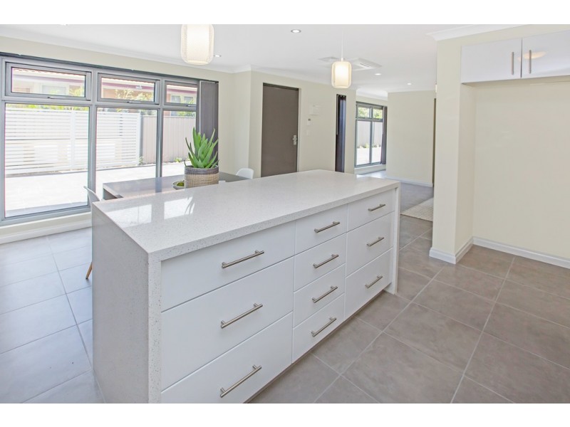 5 /10 Pearl Road, Cloverdale WA 6105