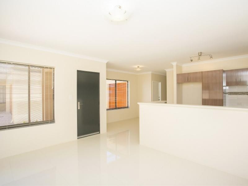 8 Central Terrace, Beckenham WA 6107