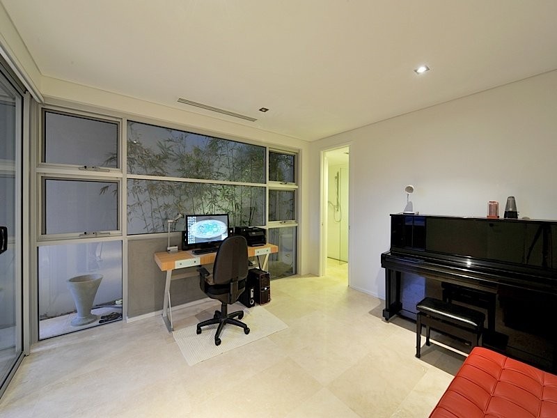 6 Kinta Street, City Beach WA 6015