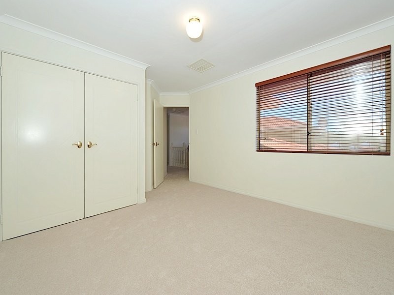 2/14 Birdwood Street, Innaloo WA 6018
