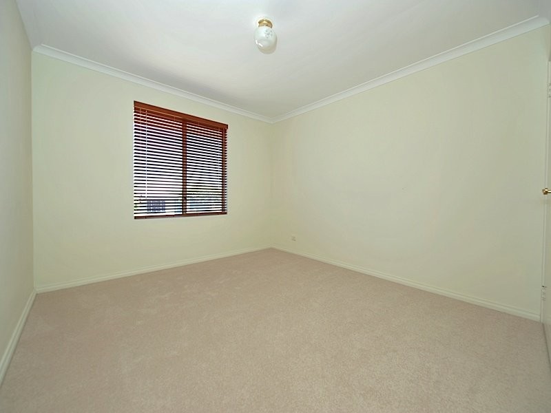 2/14 Birdwood Street, Innaloo WA 6018