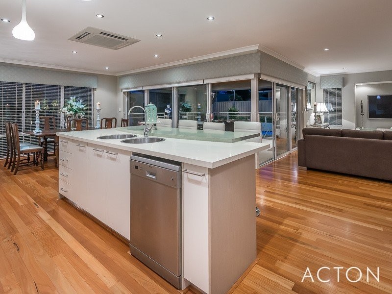 435 Burns Beach Road, Iluka WA 6028
