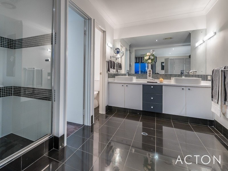 435 Burns Beach Road, Iluka WA 6028