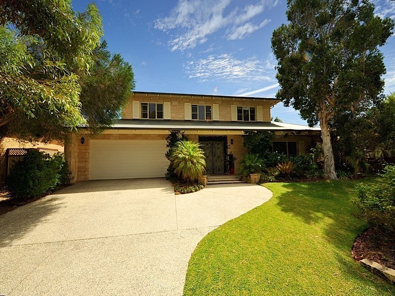 14 Norbury Crescent, City Beach WA 6015