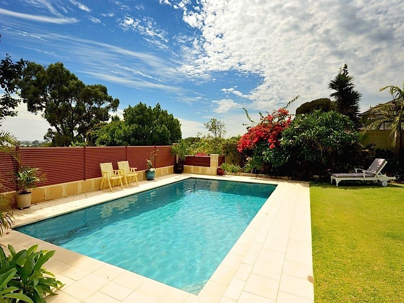 14 Norbury Crescent, City Beach WA 6015