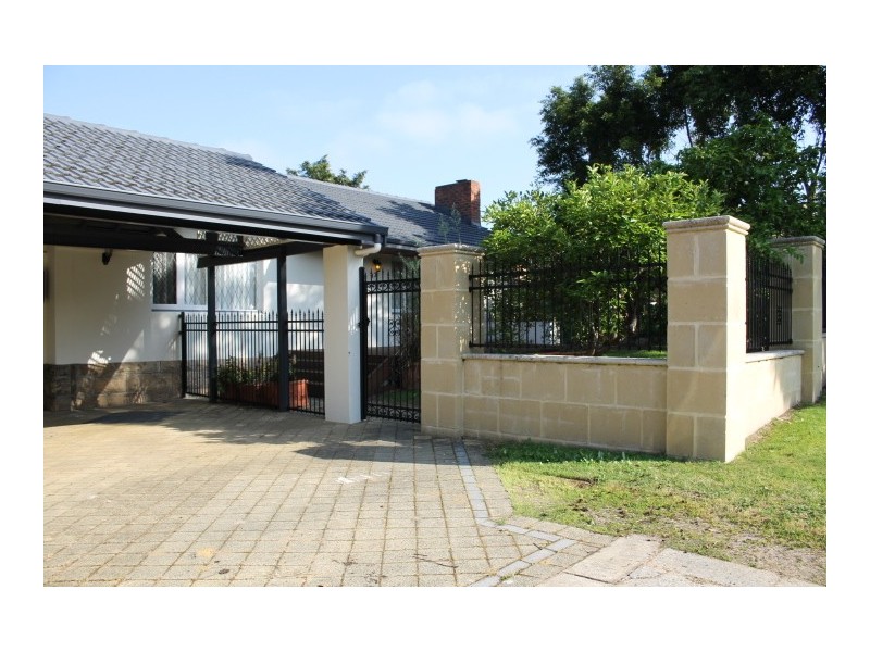 17 Morrison Street, Como WA 6152