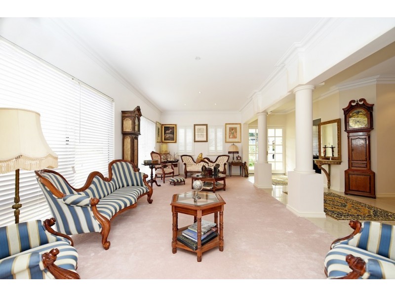 3 Norbury Crescent, City Beach WA 6015