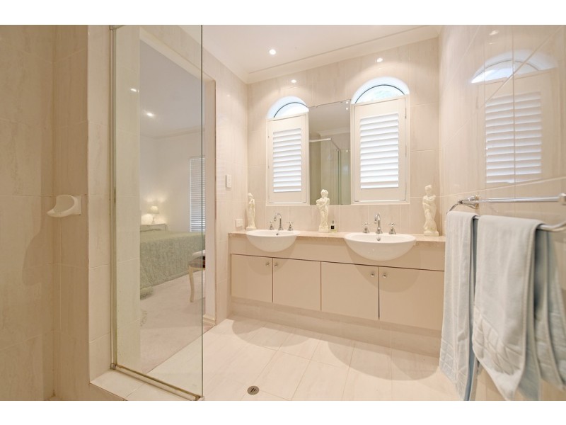 3 Norbury Crescent, City Beach WA 6015