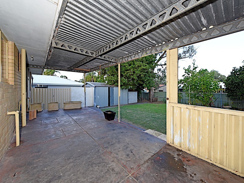 5 Appian Way, Hamersley WA 6022