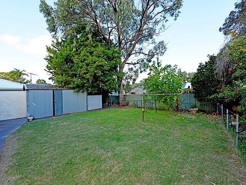 5 Appian Way, Hamersley WA 6022