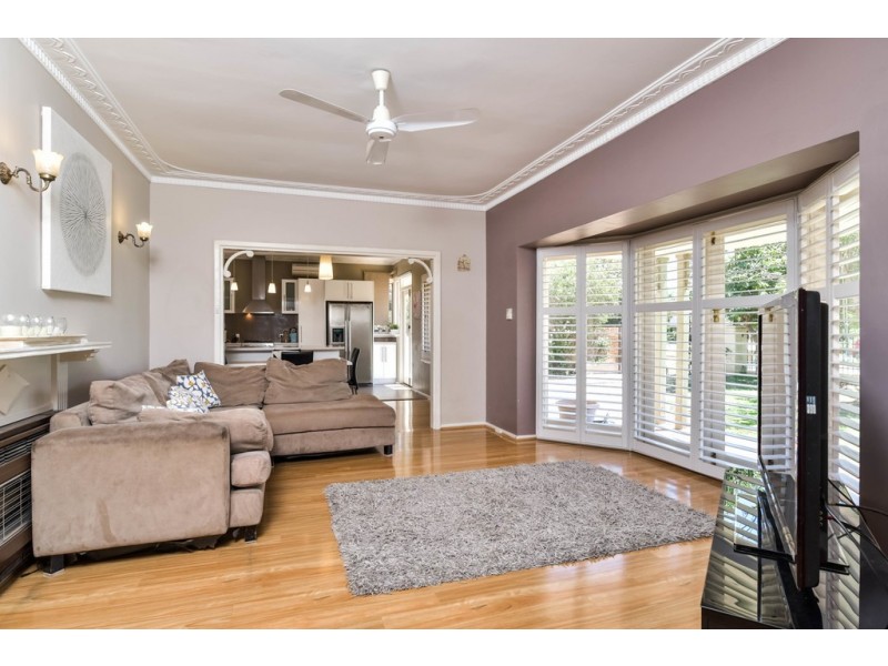 55 Oceanic Drive, Floreat WA 6014