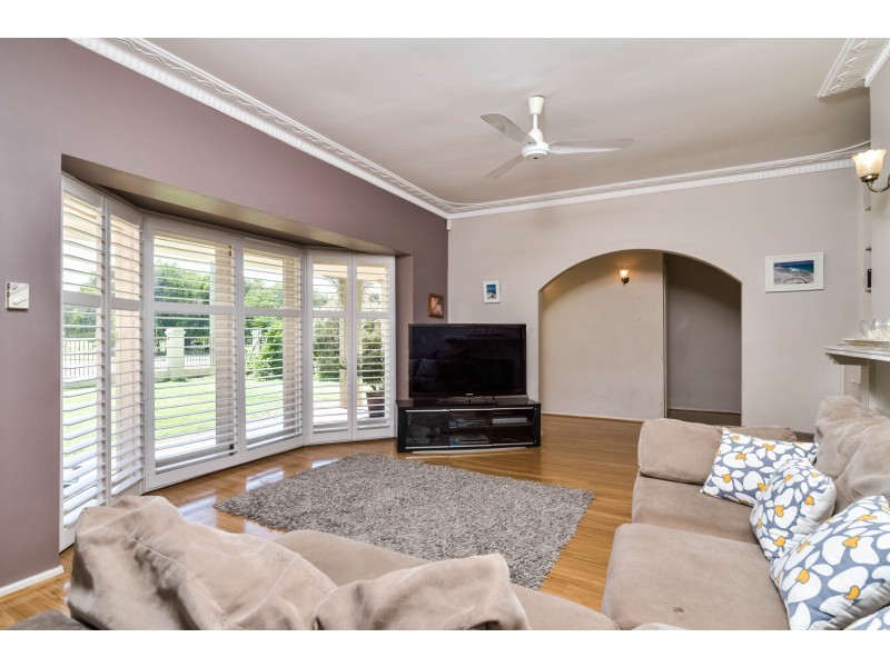 55 Oceanic Drive, Floreat WA 6014