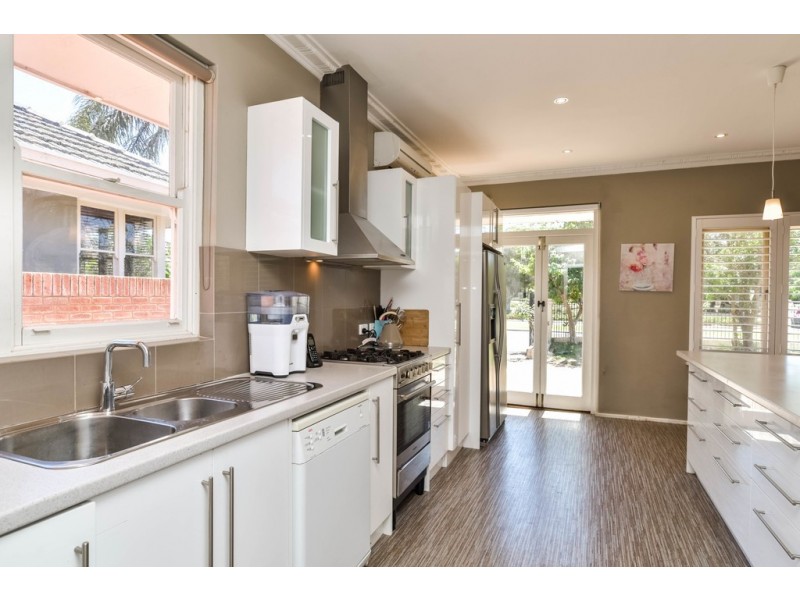 55 Oceanic Drive, Floreat WA 6014