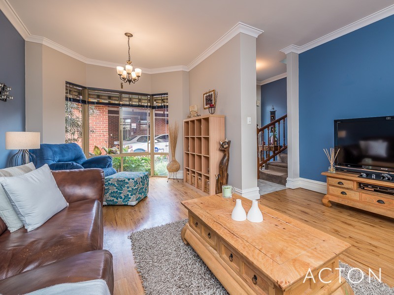 4/57 Golf View Street, Yokine WA 6060