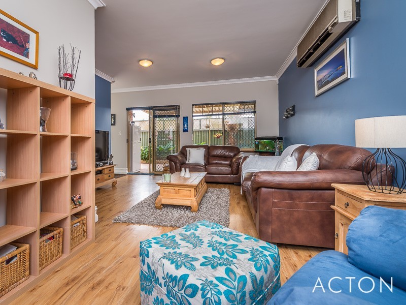 4/57 Golf View Street, Yokine WA 6060