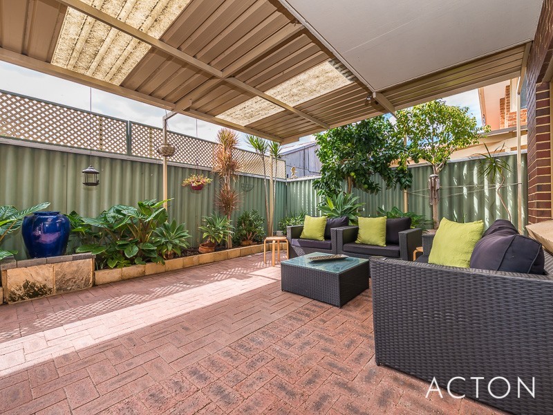 4/57 Golf View Street, Yokine WA 6060