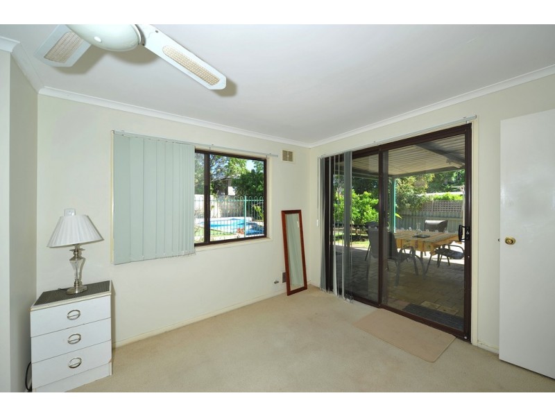 217 Woodside Street, Doubleview WA 6018