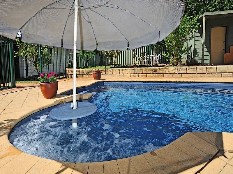 217 Woodside Street, Doubleview WA 6018