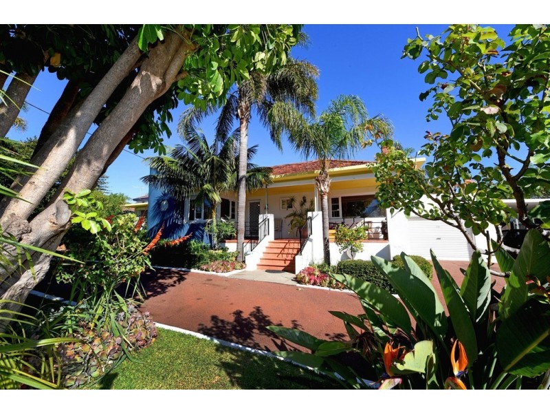 1 Princess Road, Doubleview WA 6018