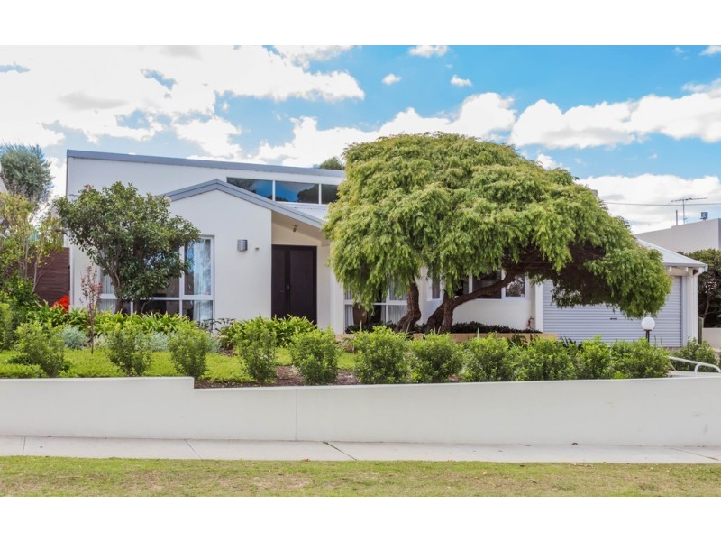 62 Oceanic Drive, Floreat WA 6014