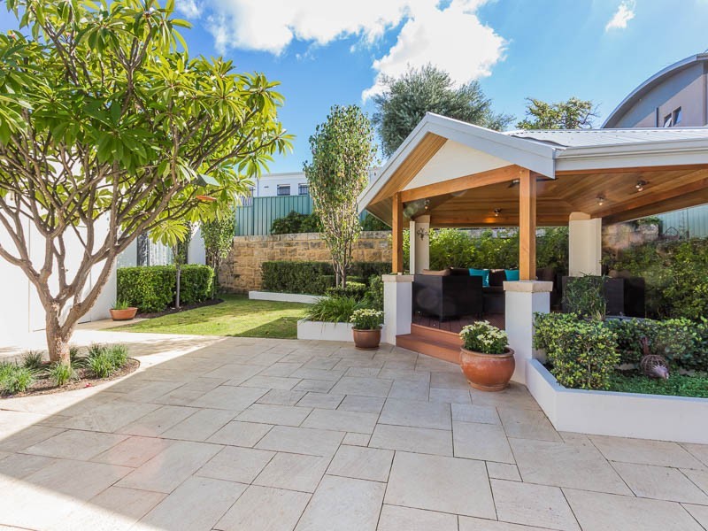 62 Oceanic Drive, Floreat WA 6014