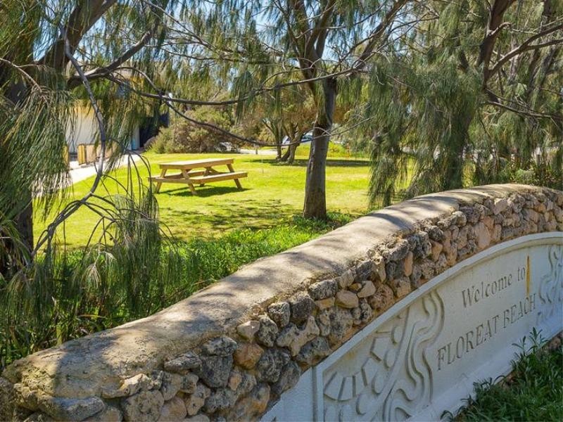 62 Oceanic Drive, Floreat WA 6014