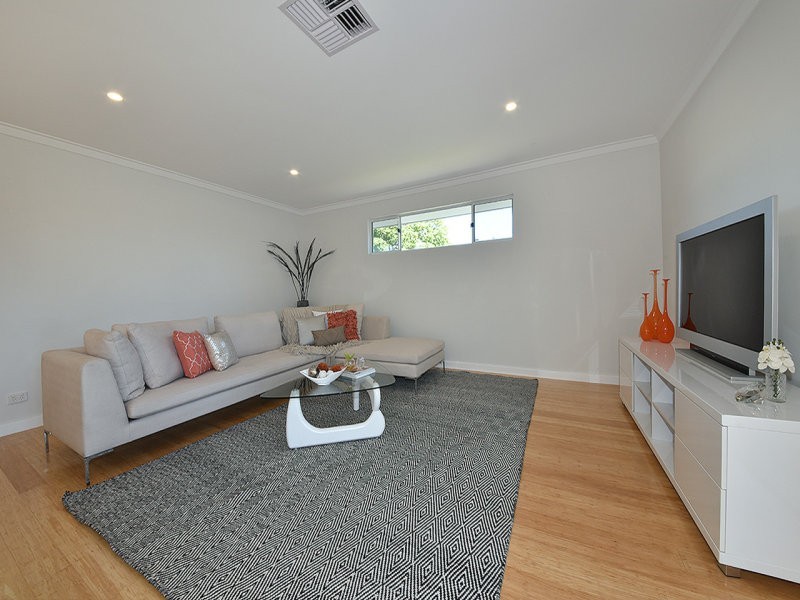 89 Cockman Rd, Greenwood WA 6024