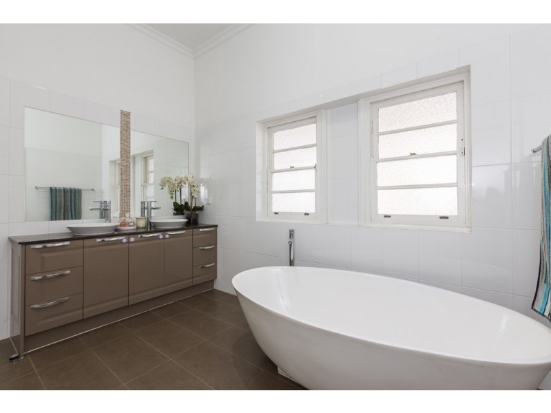 101 Tyrell Street, Nedlands WA 6009