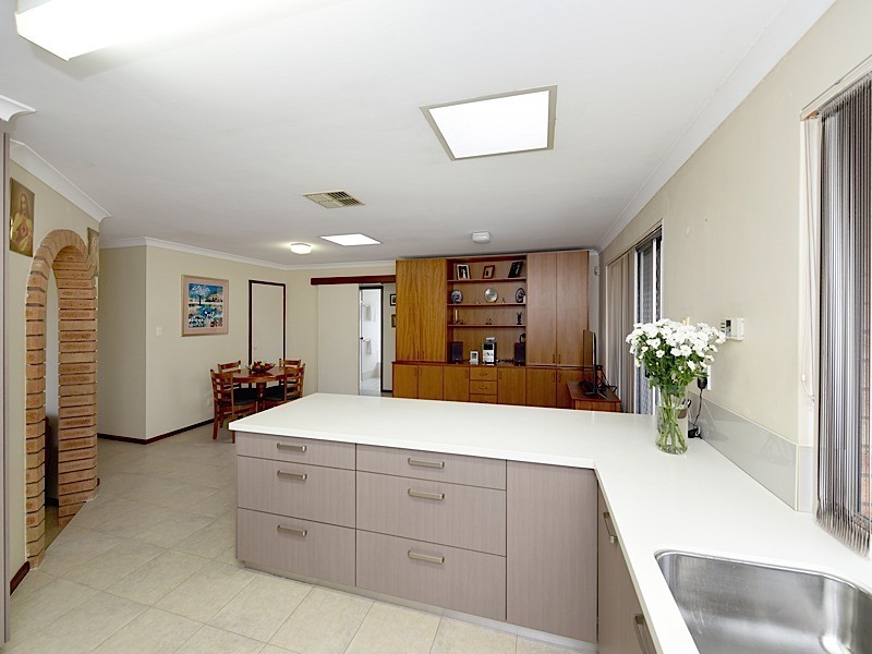 17 Moffat Place, Warwick WA 6024