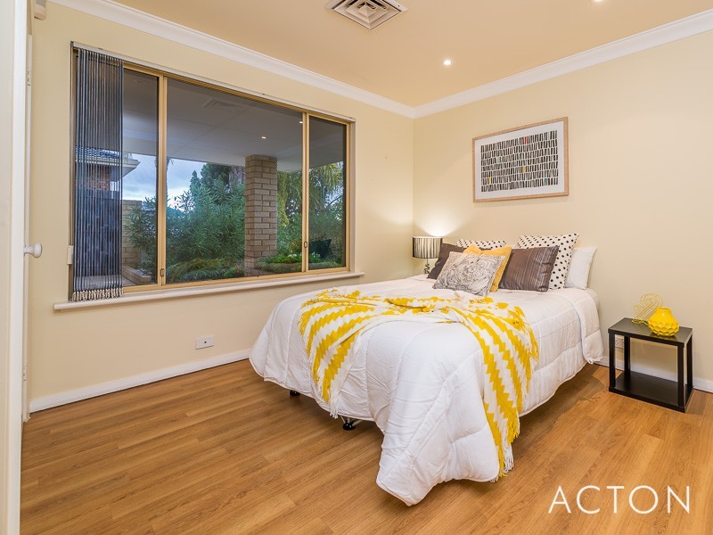 3 Inwood Place, Currambine WA 6028