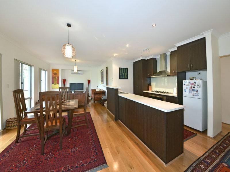 19 Airlie Chase, Clarkson WA 6030