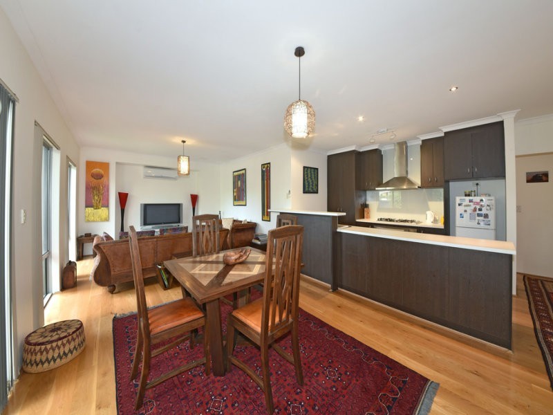 19 Airlie Chase, Clarkson WA 6030