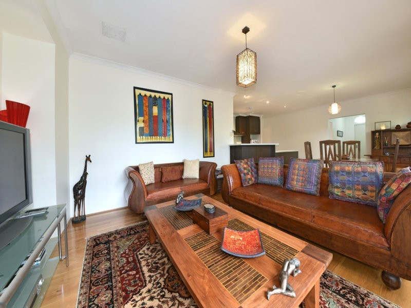 19 Airlie Chase, Clarkson WA 6030