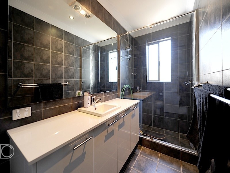 6 Mewstone Cres, North Coogee WA 6163